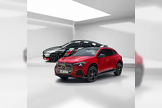 Brandneue Innovationen - Der neue Mercedes-Benz GLA & der neue Mercedes-AMG CLA 45 4MATIC+ als Original-Rekordfahrzeug