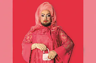 Drag & Druckerschwärze - Miss Sara Jevos dragtastischer Büchersalon