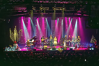 Weihnachtsshow mit Unikat & Freunde