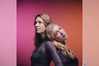 Anouchka & Katharina Hack - mit dem Programm „Alle Menschen werden Schwestern“