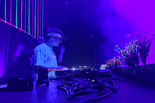 Breaking Beats: NEON Paradise