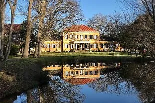 Spaziergang durch den Gutspark Mahndorf