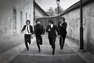A Beatles Tribute - HELP!