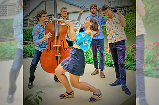 Mama Shakers - Mama Shakers
