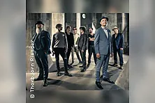 Thorbjorn Risager & The Black Tornados