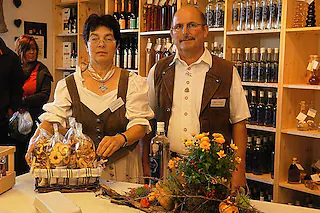 <ONBU></ONBU>Lioba und Lothar Strudel haben am vergangenen Samstag ihren neuen Hofladen eröffnet [Jürgen Schweizer]