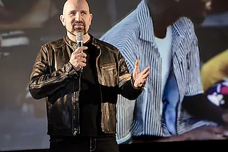 Dominik Kuhn - „Künstliche Intelligenz - Leuchtende Zukunft oder Leben in der Matrix“