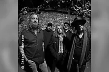 The Devil And The Almighty Blues - Special Guest: Skyjoggers
