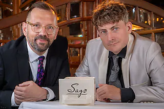 Der Sago Song Salon - Liedermacher · Singer-Songwriter · Chanson · Kleinkunst · Musikkabarett · Liederabend · Live-Musik · Konzert · Musik & Talk