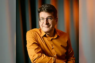 Nils Heinrich - Brückentage in Übergangsjacke
