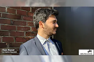 Kaan Baysal präsentiert: Bunte Blätter und vergessene Weisen!