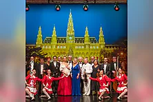 Wiener Operetten Weihnacht mit Solisten, Ballett und Moderation