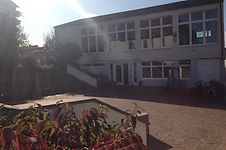 Pfarrhof der evangelischen Kirche