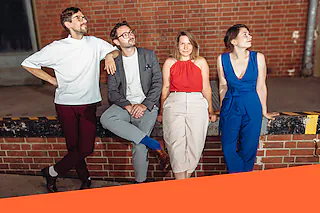 Kiezpoeten Slam Show - Sie bringen eure Herzen zum Beben, und euer Zwerchfell zum Zittern!