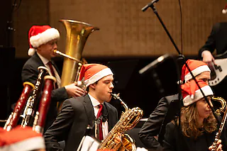 Nikolauskonzert der Mannheimer Bläserphilharmonie 2026 - Swinging Santa Claus (MBP feat. Seyda Sibel)