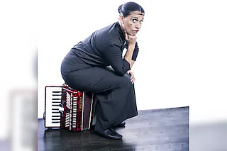 32. Festival der Kleinkunst: Carmela De Feo - Froschkönigin - 20 Jahre La Signora