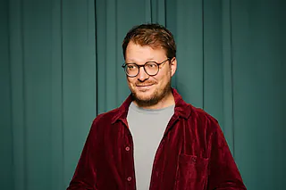 Maxi Gstettenbauer - KOMPLETT ABSURD