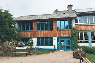 Grundschule (Altglashütten)