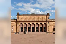 Sammlung & Ausstellungen