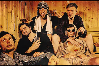 Les Bummms Boys - Quintett aus Brasskapelle und Indieband