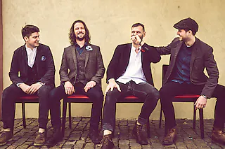 Shiver - A Thrilling Coldplay Journey - Special Guest: Elephants in Silent Rooms