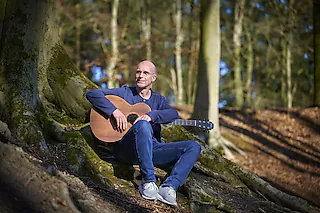 KulturBad Meinberg Fantastische Gitarren Musik mit Jens Kommnik