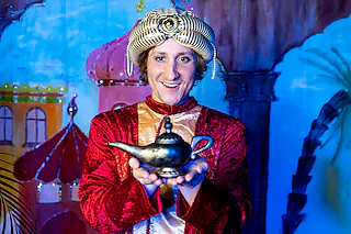 Aladdin und die Wunderlampe - Feiertagsmärchen OpenAir auf der Wasserterrasse