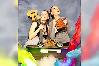 Ein Koffer voller Farben (ab 3) - Schaubühne Augsburg