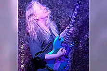 Innes Sibun - Seiles Blues & Rock Stage