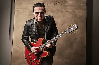 Kai Strauss & The Electric Blues All-Stars (GER/USA/UK) - Autentischer, moderner, erdiger und soulgetränkter Blues