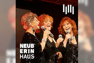 Auferstehung der Ruinen - D.D.R. Revue