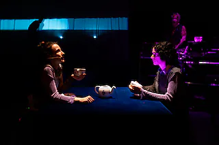sie wachen über dich (von „what about: fuego“) - Gastspiel bei boat people projekt