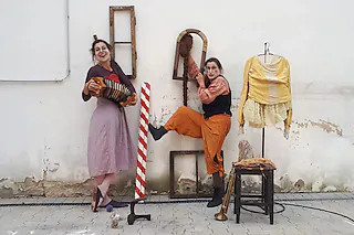 RAPUNZEL // Schauspiel und Objekttheater mit Livemusik für Kinder ab 4 Jahren