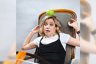 Lara Stoll