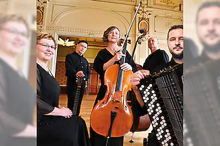 Ensemble Contrabajando